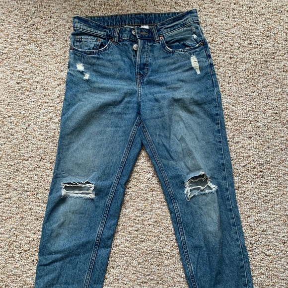 Mom Jeans - Picture 1 of 4